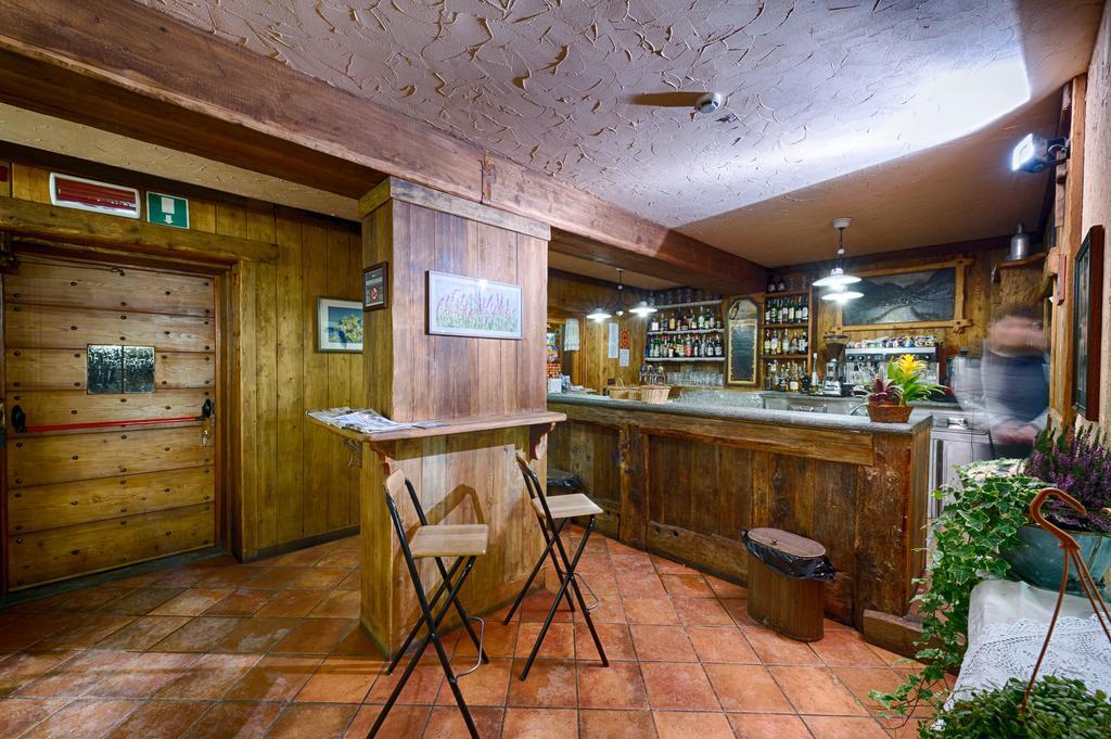 Hotel Granta Parey Rhêmes-Notre-Dame エクステリア 写真
